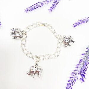 Chic Silver Elephant Charm Bracelet